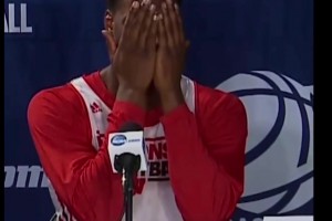 CBA最美女经理！规矩我懂 流量密码伍总离场又来了！